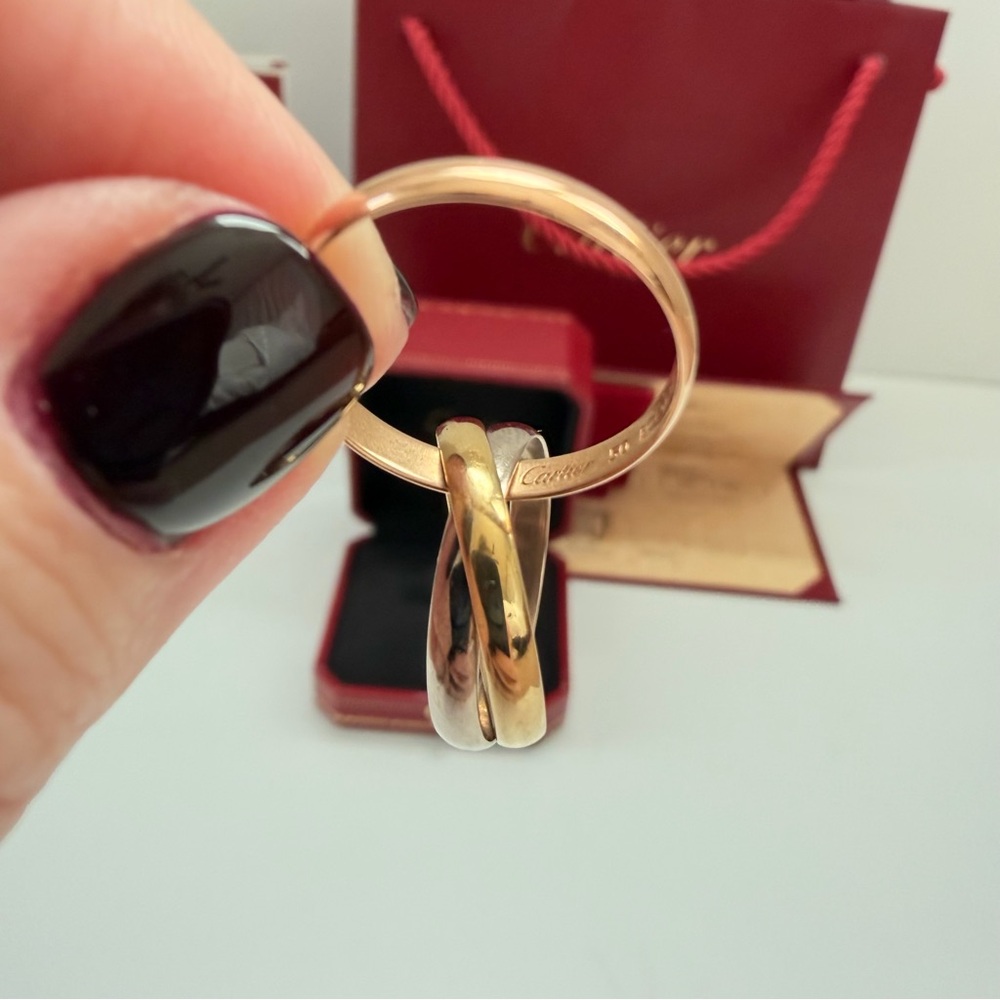 Cartier 18k gold Trinity Ring, Small Model - Picture 9 of 11